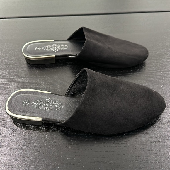 Charles Albert Black Suede Slip-On Flats - 7 - Picture 3 of 6